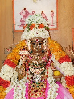 vaembu muthumari amman