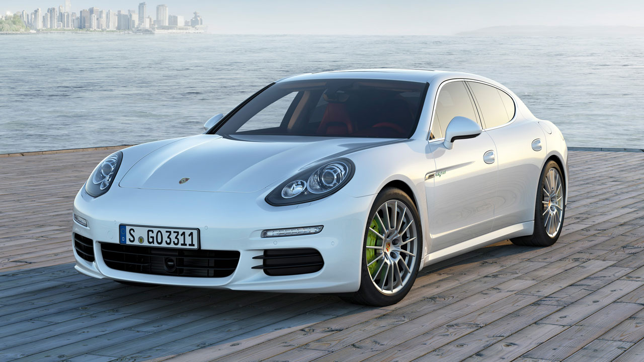 Technical Beauty at Boxfox1 New Porsche Panamera looks to