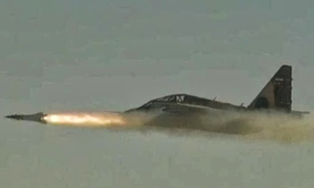 Iranian+Su-25+Frogfoot+Test-Fires+Bina+Laser-Guided+Missiles+(6).jpg