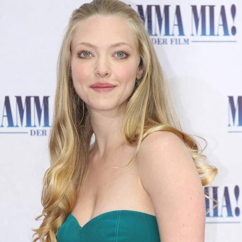 Amanda Seyfried Pictures Photos And Wallpapers Hollywood Actress Wallpapers Hd Celebrity