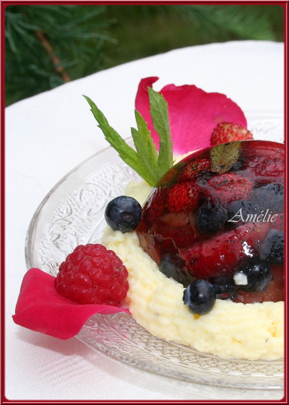 LA TABLE LORRAINE D'AMELIE TERRINE AUX FRUITS ROUGES AU MONBAZILLAC ET