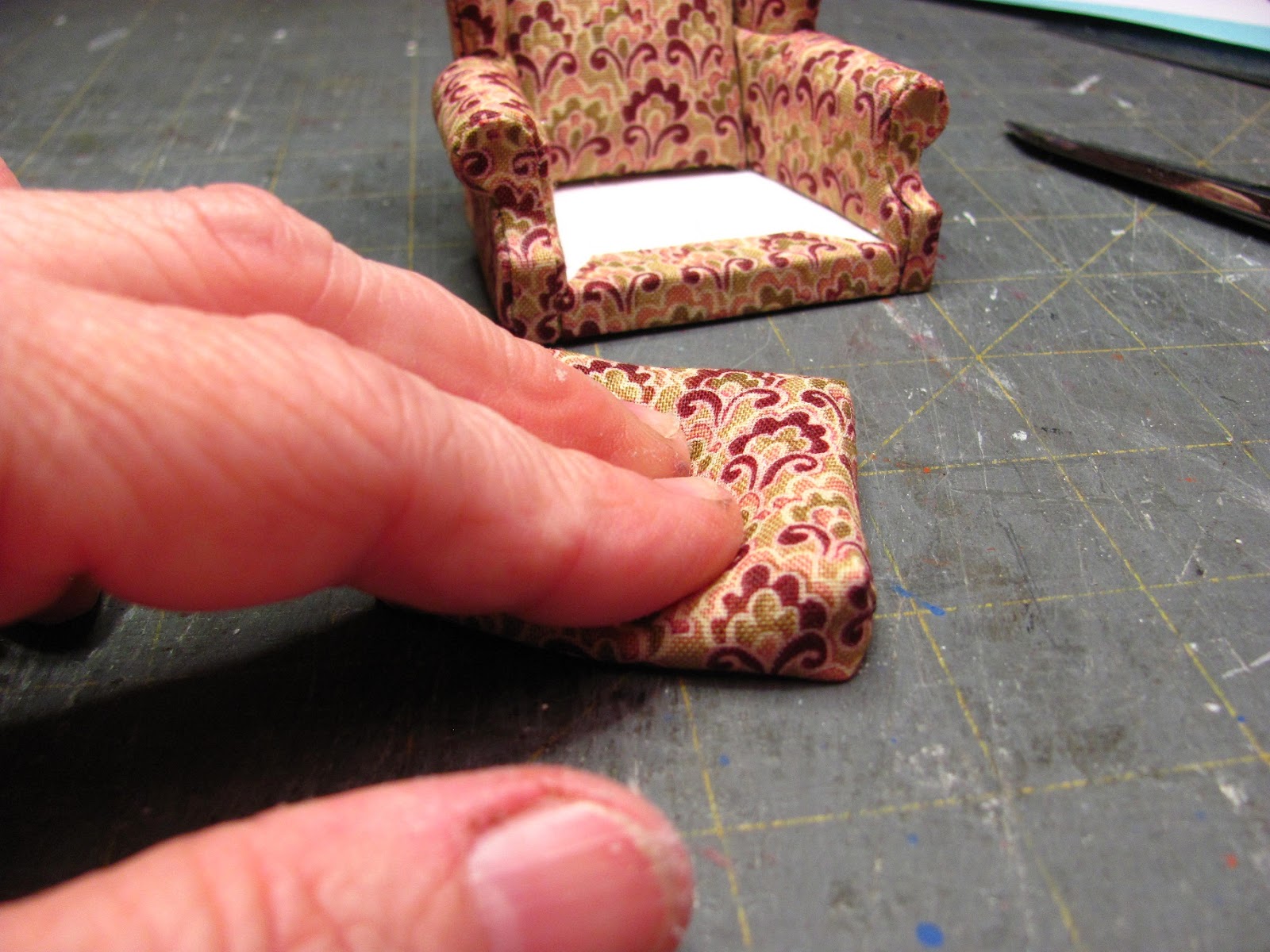 Dollhouse Miniature Furniture Tutorials 1 inch minis HOW TO AGE AN