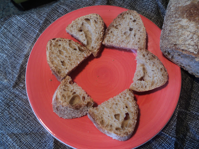  MI PRIMER PAN CON MASA MADRE NATURAL. 