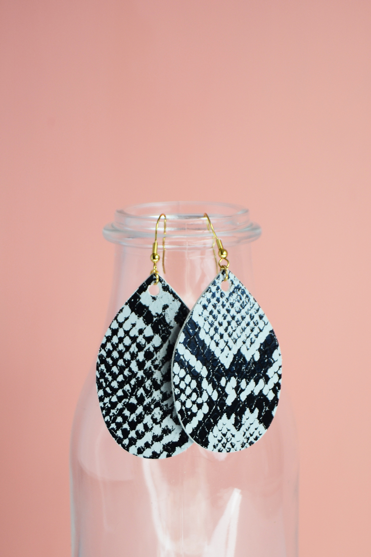 simple teardrop earrings at Silhouette Blog
