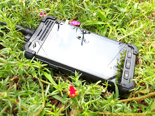 Hape Outdoor Runbo M1 Walkie Talkie DMR UHF New Android 4G LTE IP67 Certified Baterai 5300mAh
