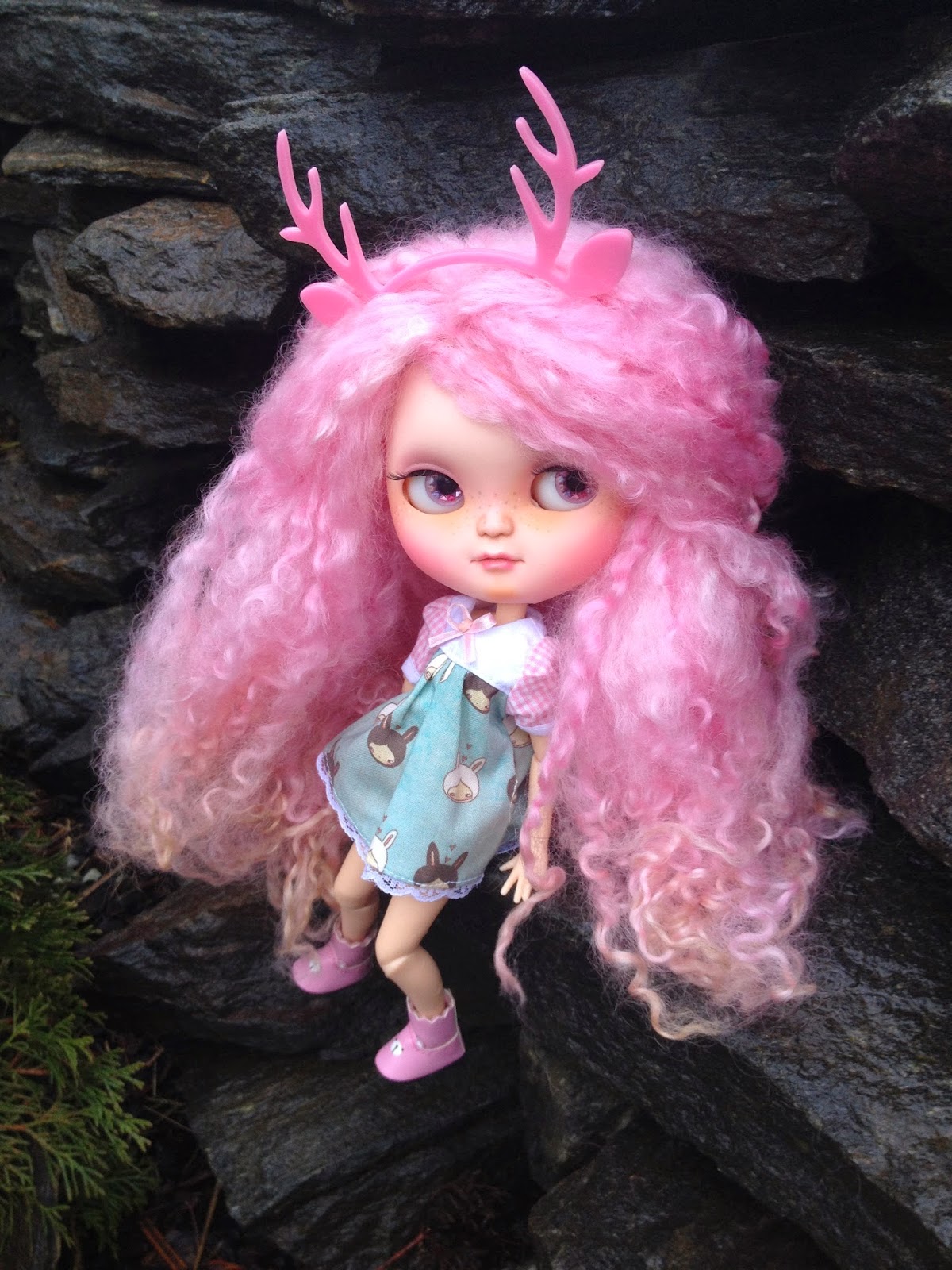 The Henriksdatter dolls: Azucena, Custom icy by Sofie Bell