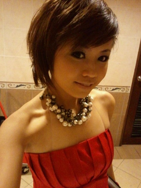 eve+legs.jpg