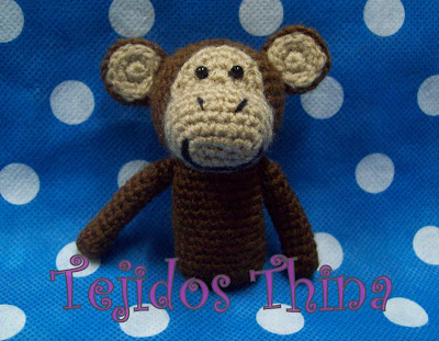 TÍTERE DE DEDO AMIGURUMI MONITO