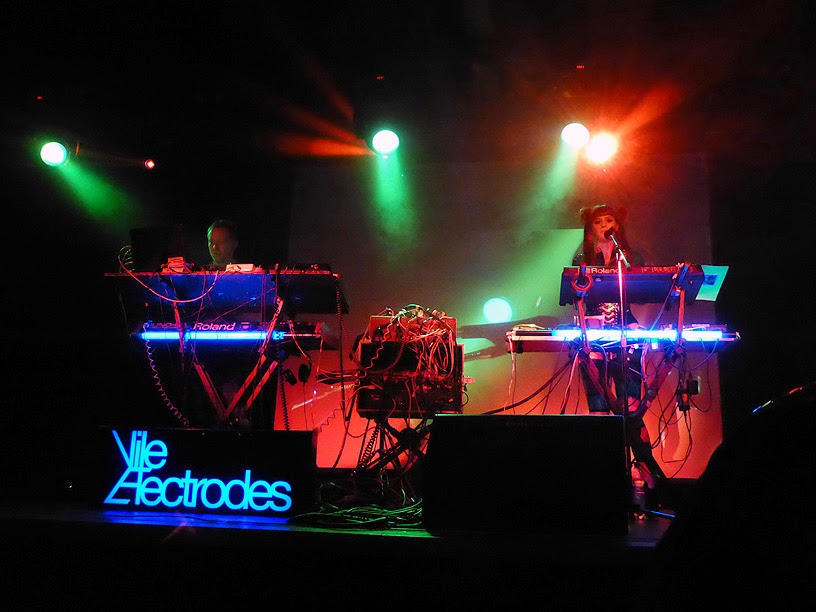 Martin Swan & Anais Neon : Vile Electrodes live @ Electronic Circus 2014 / photo S. Mazars