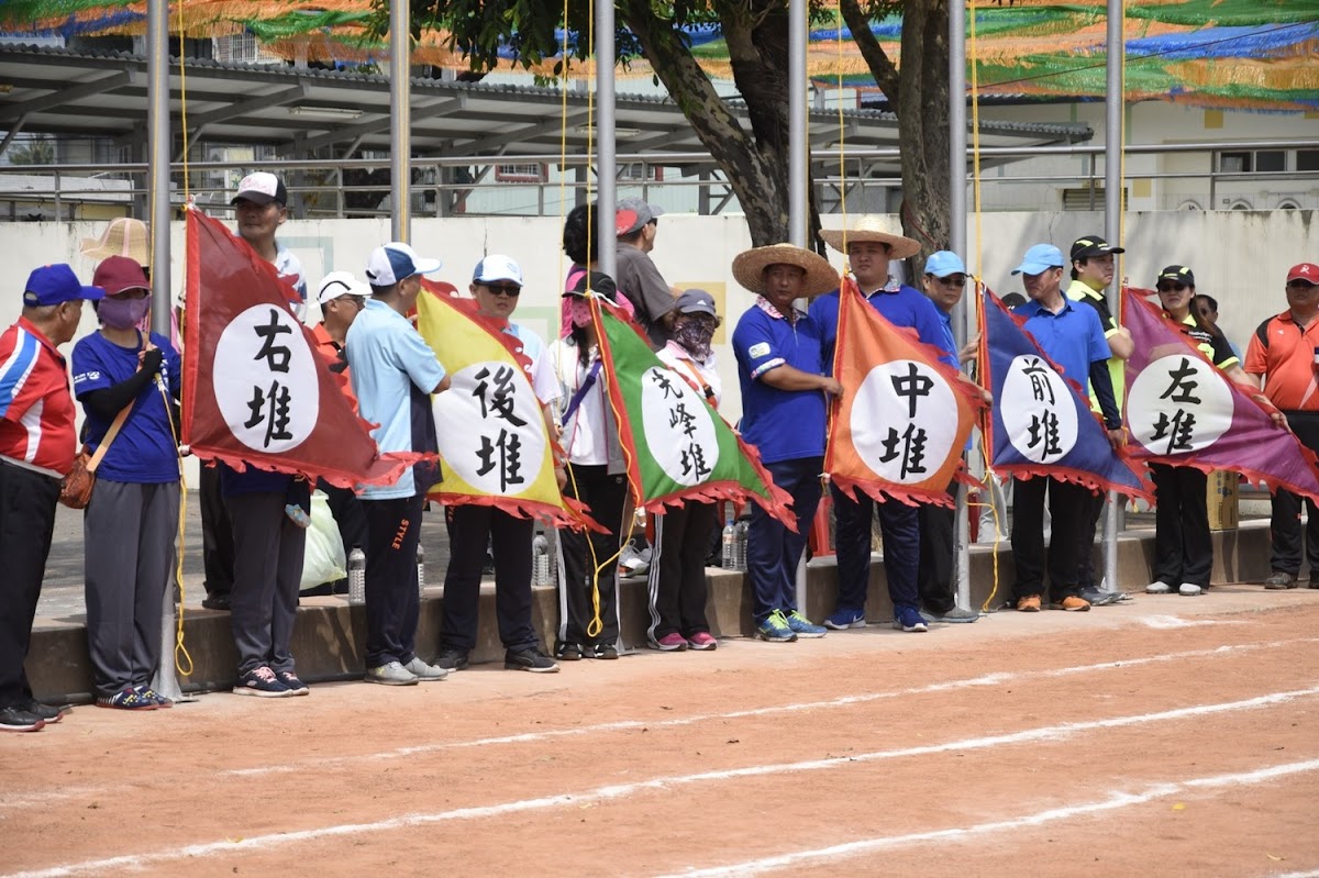 高屏六堆運動會在今 (31) 天在長治鄉盛大舉行，為期2天的六堆運動會，除了運動賽事，今天晚上在長興國小前更有「六堆運動會-風華之夜」，邀您一起玩客家吃客家，體驗真正的「靚靚六堆」！