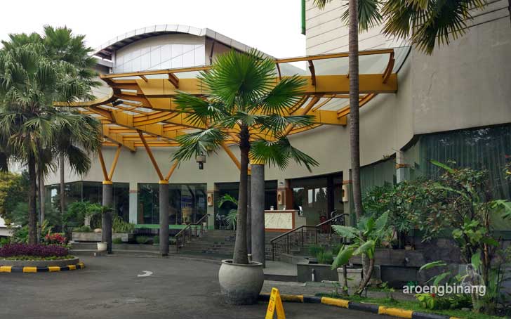 review hotel banana inn bandung