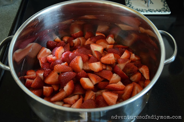 How to Make Strawberry Syrup