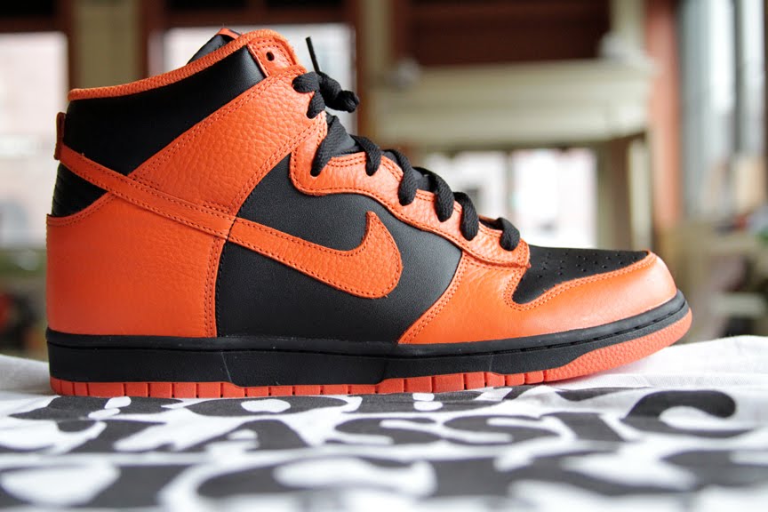 orange brown dunks