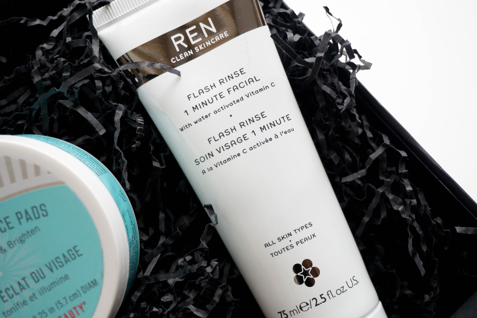 U FeelUnique Radiant Skin Box U FeelUnique Radiant Skin Box