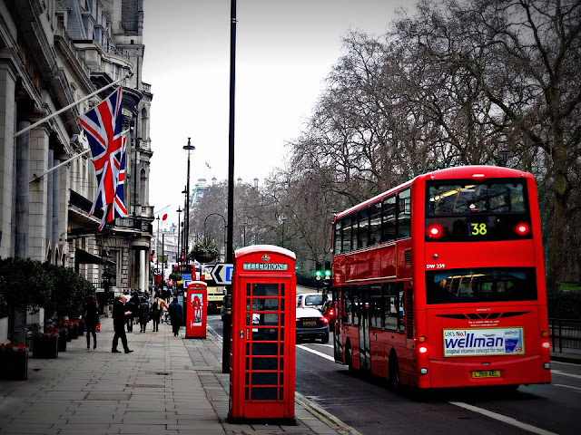 alt="london,england,summer,vacation,london city tour"