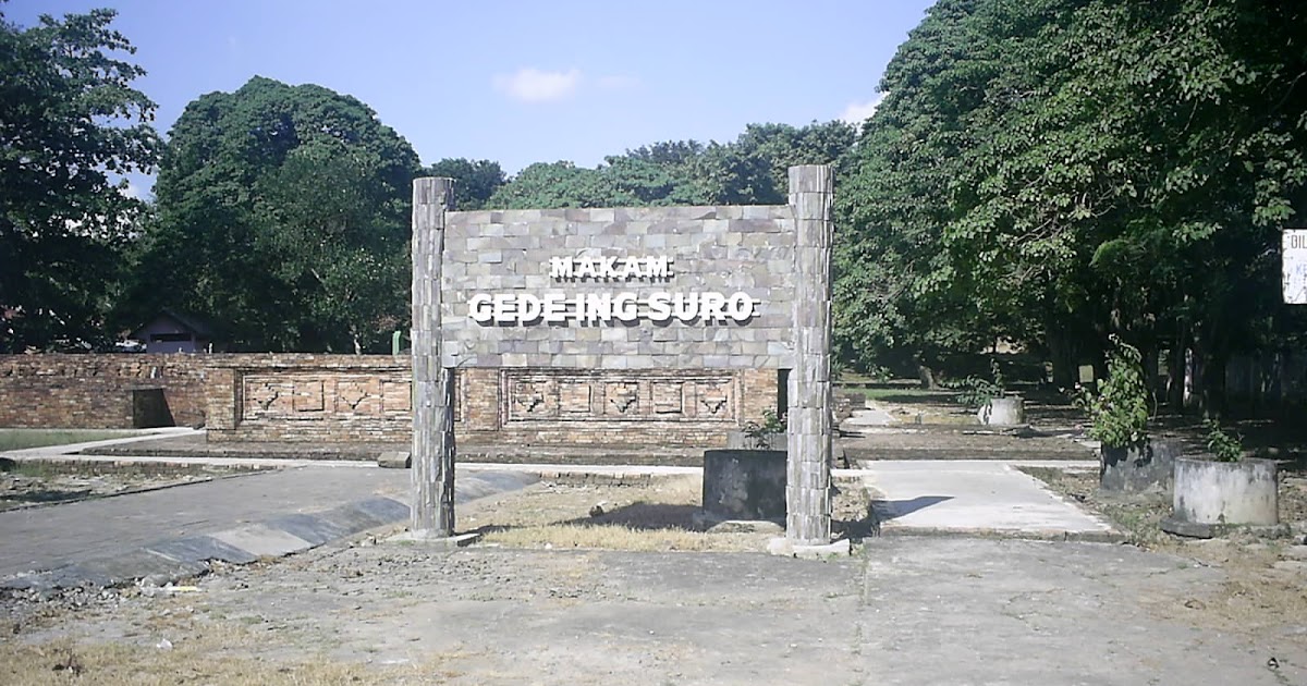 Tempat Wisata Kompleks Pemakaman Ki Gede Ing Suro Palembang Wikipedia