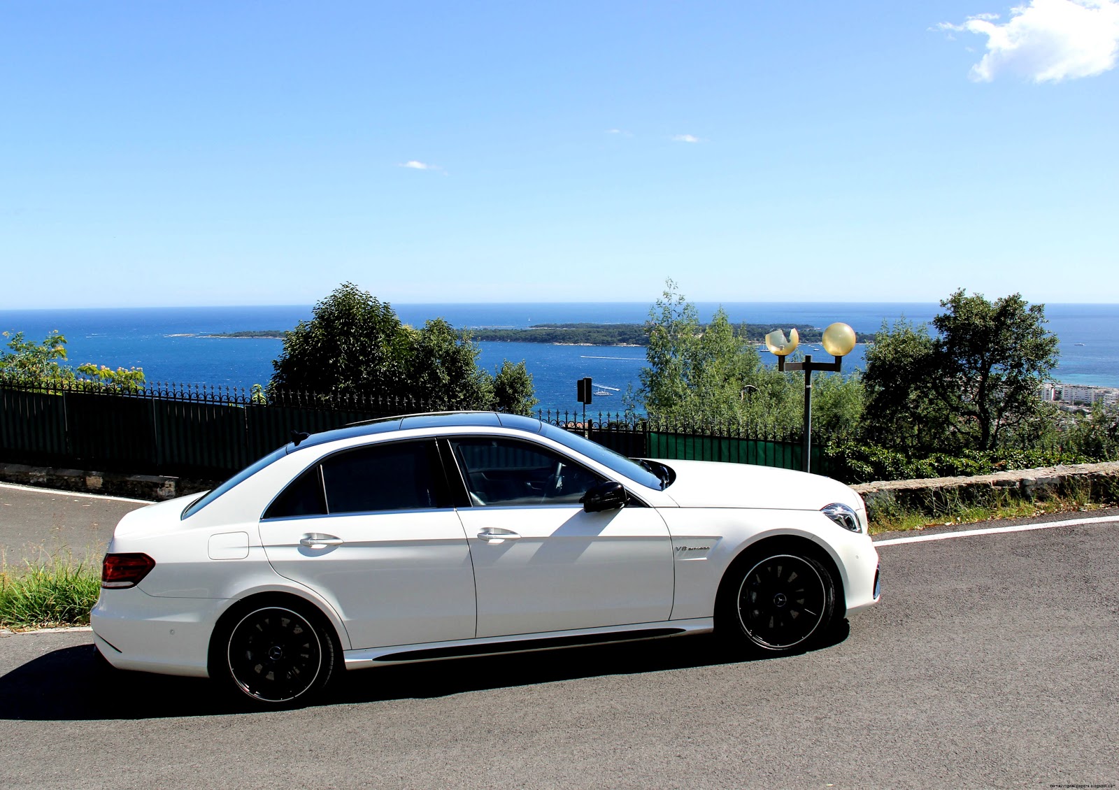 Mercedes E63 AMG