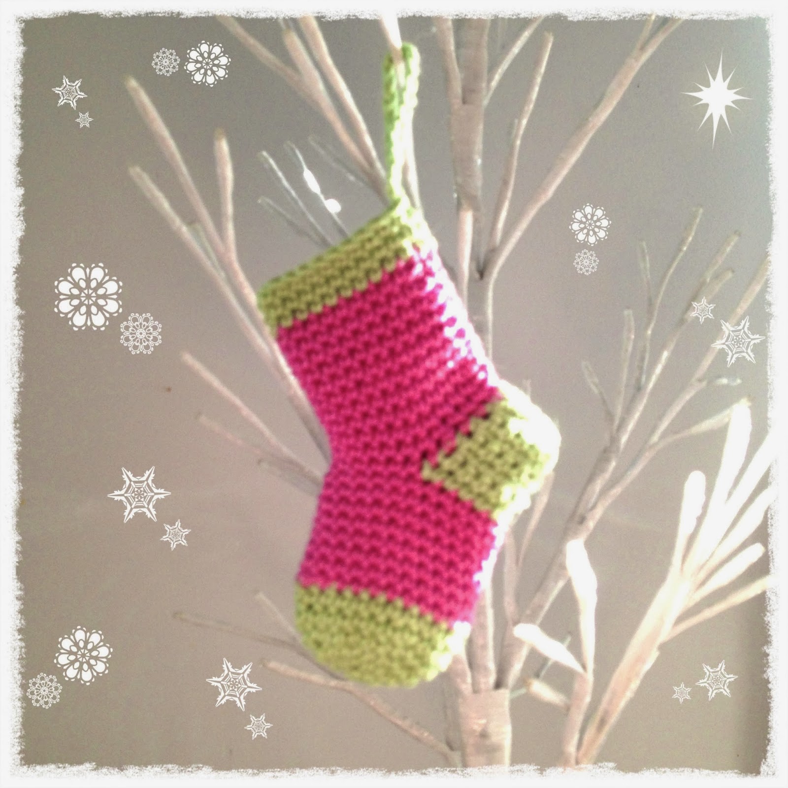 shara-lambeth-designs-little-christmas-stocking-pattern