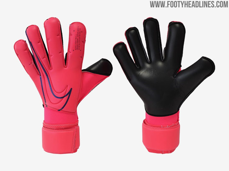 red nike goalkeeper gloves