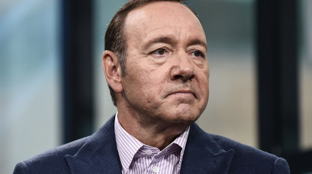 Kevin Spacey breaks Twitter silence by posting bizarre video amid arraignment news