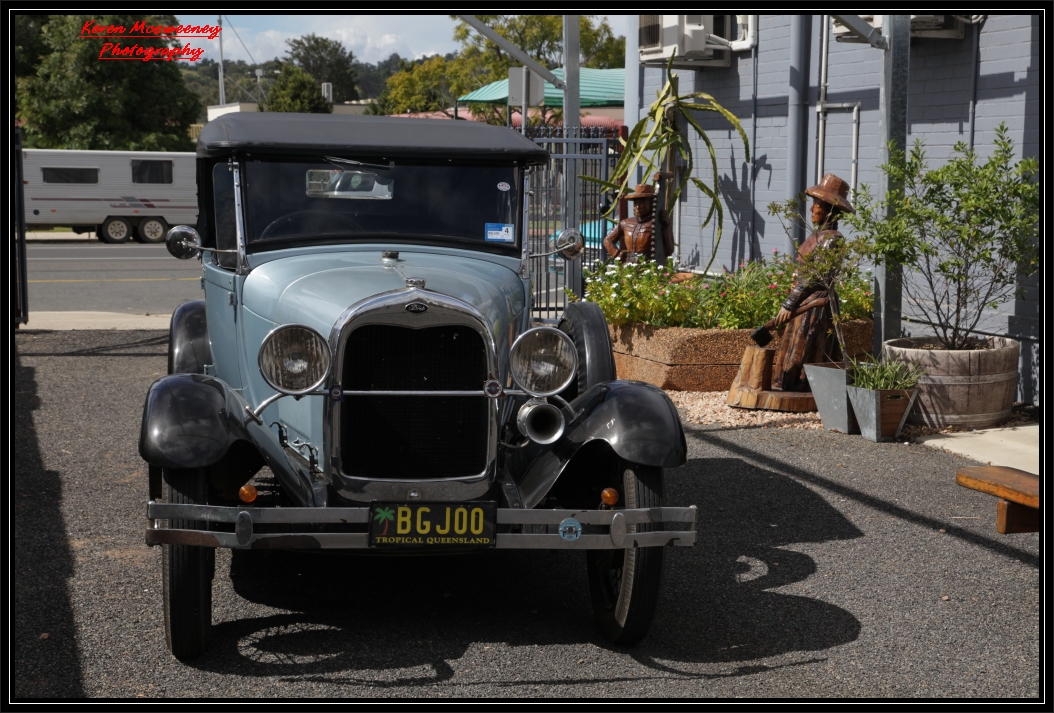 keren Mcsweeney Photography Toowoomba Vintage car club on a visit to
