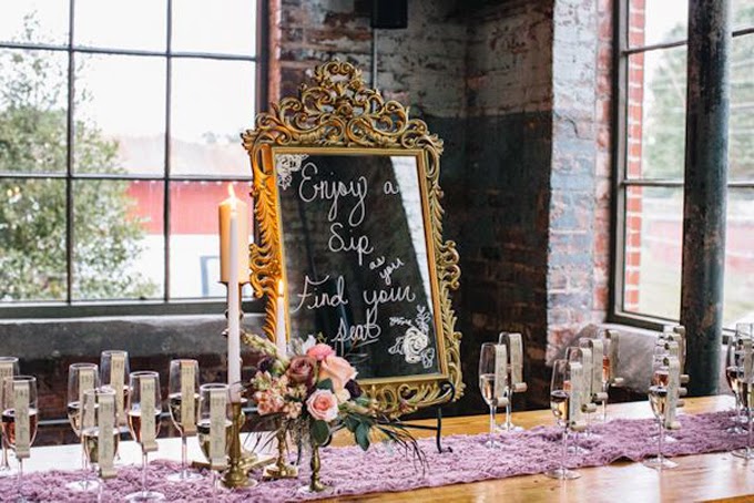 12 Delightful Ways To Use Wedding Signs Throughout Your Wedding - Lead Guests To Cocktail Hour And Feature Signature Drinks