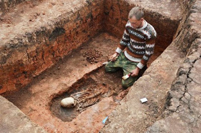 Skeleton with elongated skull unearthed in Russia