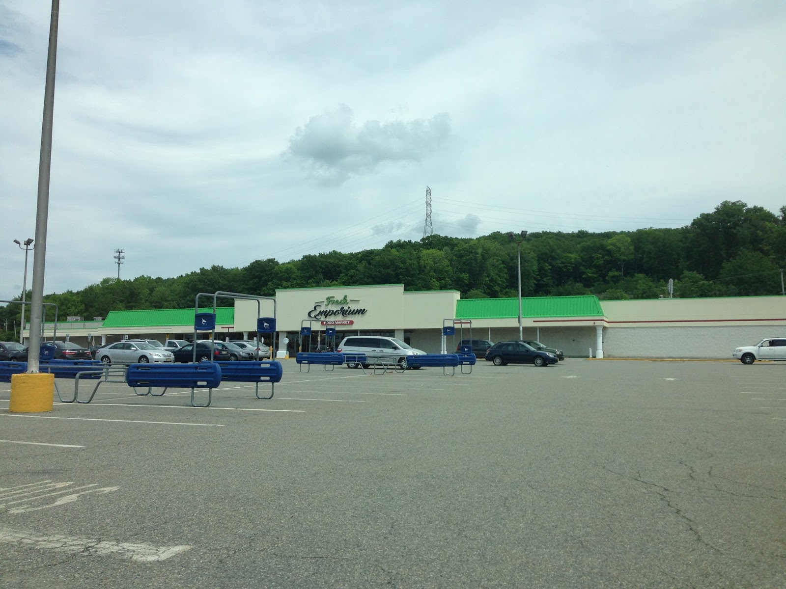 New Weis Market to open in Berkeley County today, HomeGoods soon to follow, Journal-news