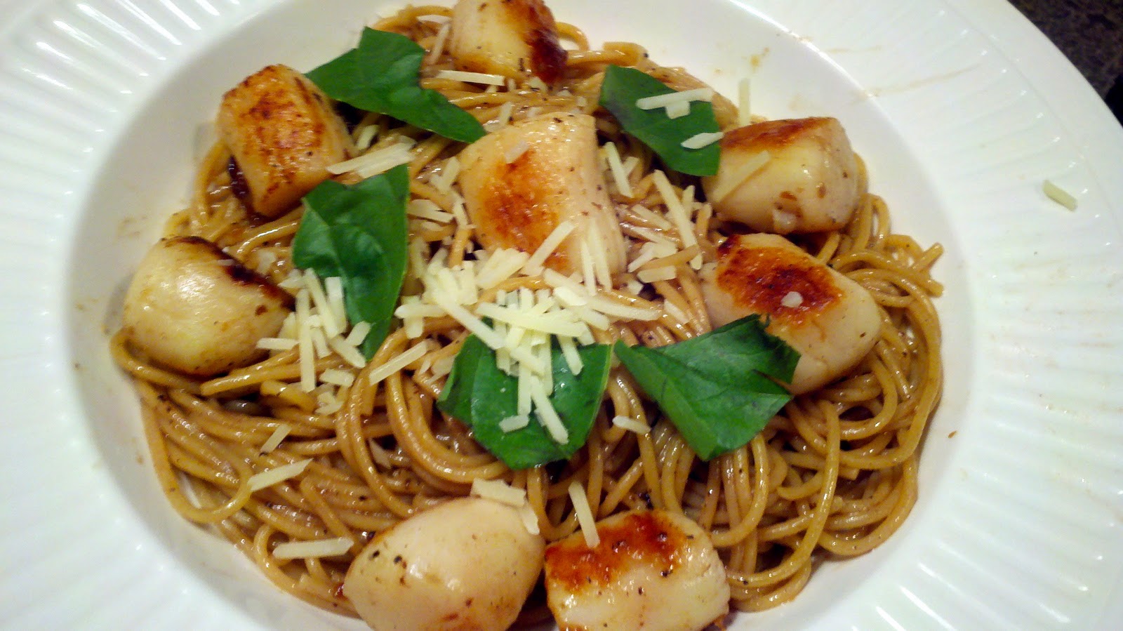 Call Me Mrs. Rapp Seared Scallops & Pasta with Garlic White Wine Sauce