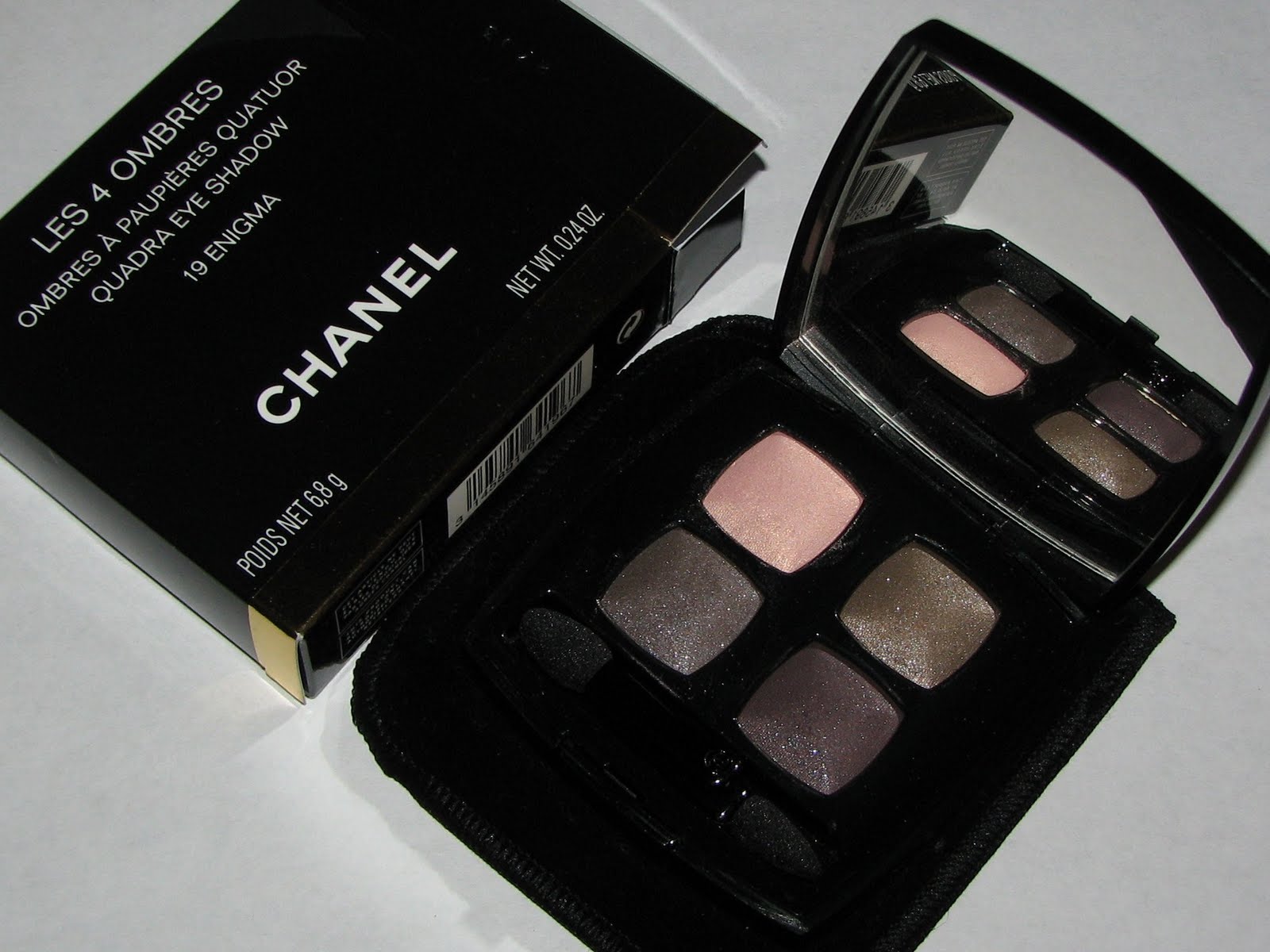 Chanel ENIGMA Les 4 Ombres Quadra Eye Shadow Blushing Noir