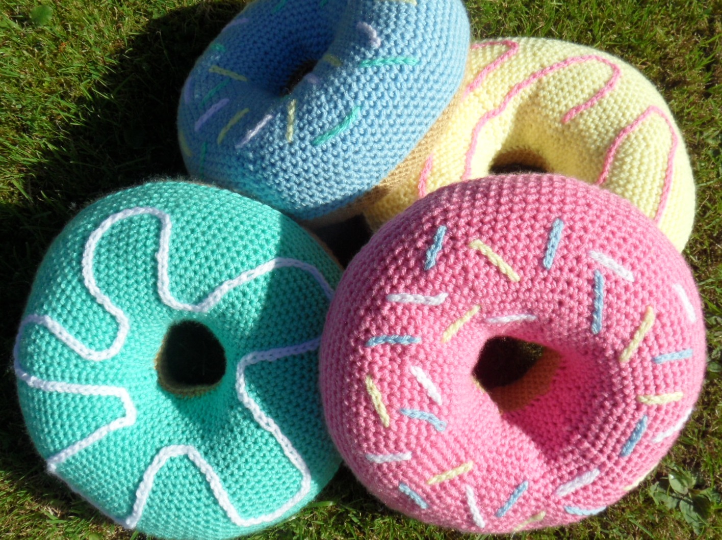 Lovedotty Crochet Pattern Donut Cushion