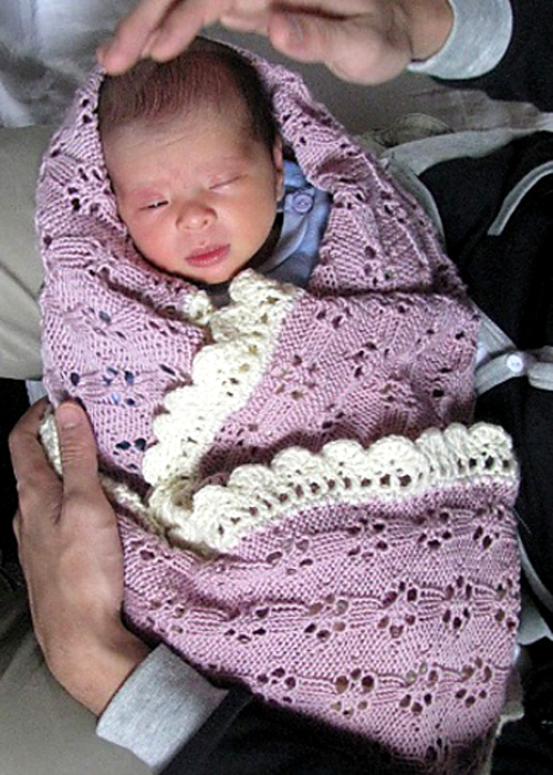 Lace Baby Blanket - Free Pattern 