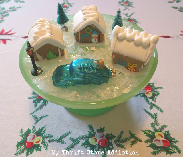 Mini gingerbread village