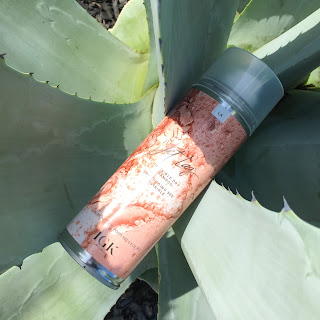 Igk Down Out Dirty Spray Beach Club Texture Spray Jet Lag The Beauty Endeavor