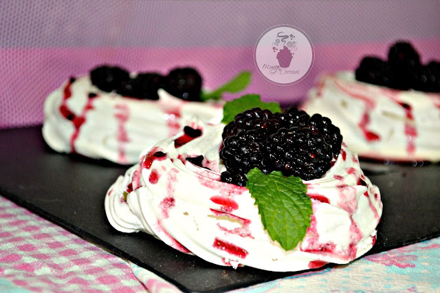 Pavlova con fruta