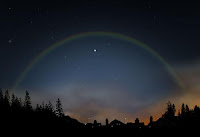 cielo-estrellado-precioso-arcoiris-nocturno-jamas+visto