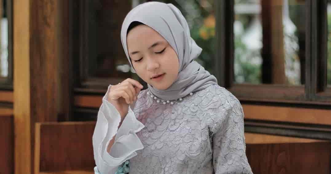 Roqqot Aina Lirik Lirik Lagu Roqqot Aina Lirik lagu