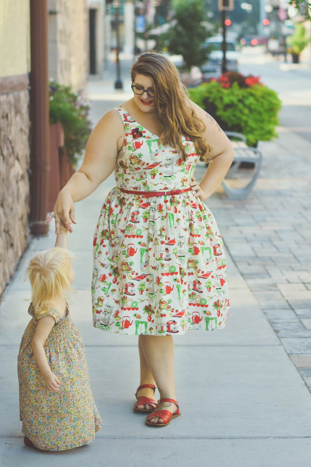 The Classy Junk Fifties Kitchen Dress Outfit