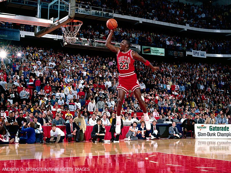 Lenda do basquete, Michael Jordan completa 50 anos neste domingo