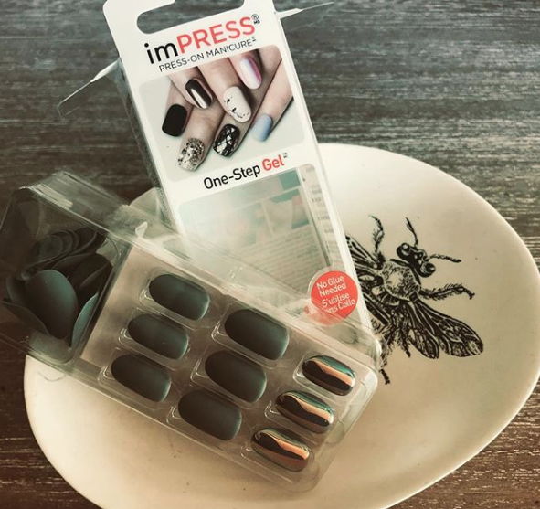 Rougepout Beauty: Kiss imPRESS nails - making an impression