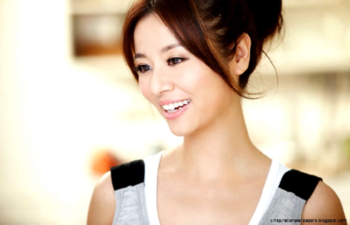 Unique HD Wallpapers 4U Ruby Lin Beautiful HD Wallpaper Free