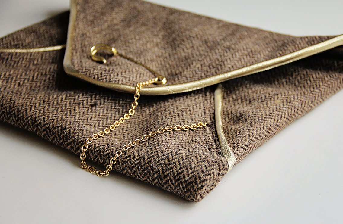 Put a Chain on It...a Clutch Closure Tutorial - The Sewing Rabbit