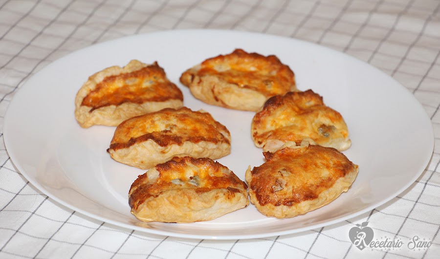 http://www.recetariosano.com/recetas/aperitivos/pastizzi_de_ricotta_y_gorgonzola