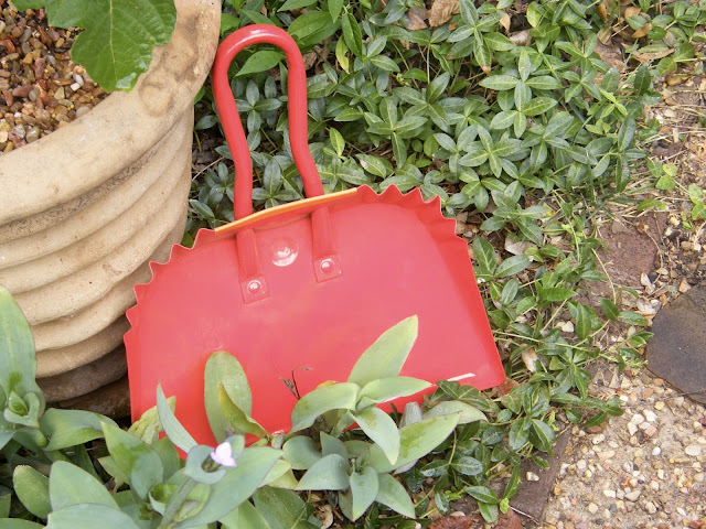 Metal dust pans are more durable and long lasting for heavy garden chores.