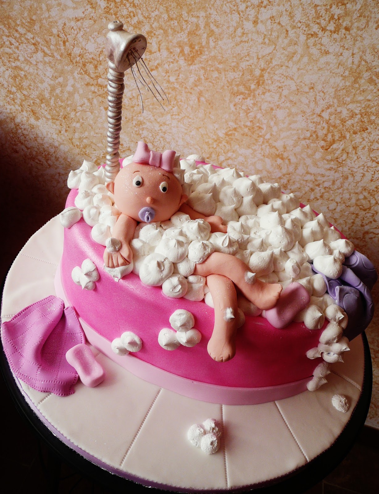 Baking with Roxana's Cakes Baby in the bathtub Cake