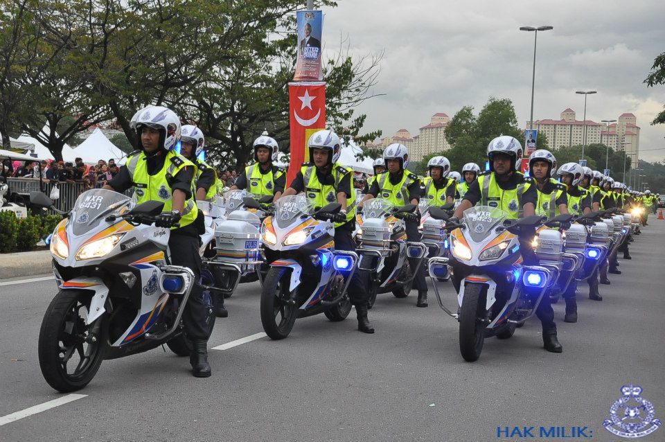 Social Ninja: Jenis Motosikal Rasmi Polis Diraja Malaysia (PDRM) yang Perlu  Anda Tahu