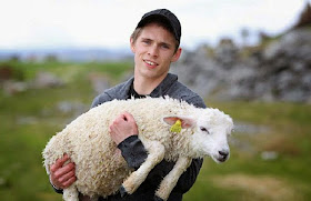 صور إنسانية مذهلة من حول العالم