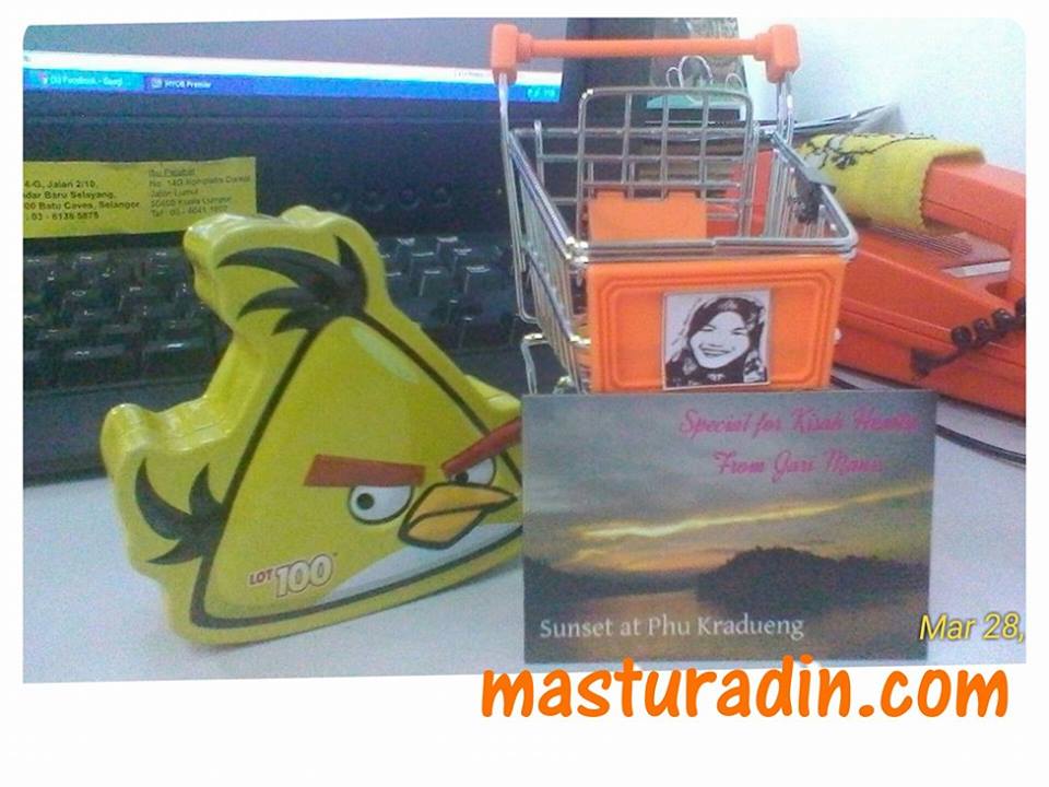special gift from jari manis, blogger jari manis, traveler blogger, suka melancong, fridge magnet 
