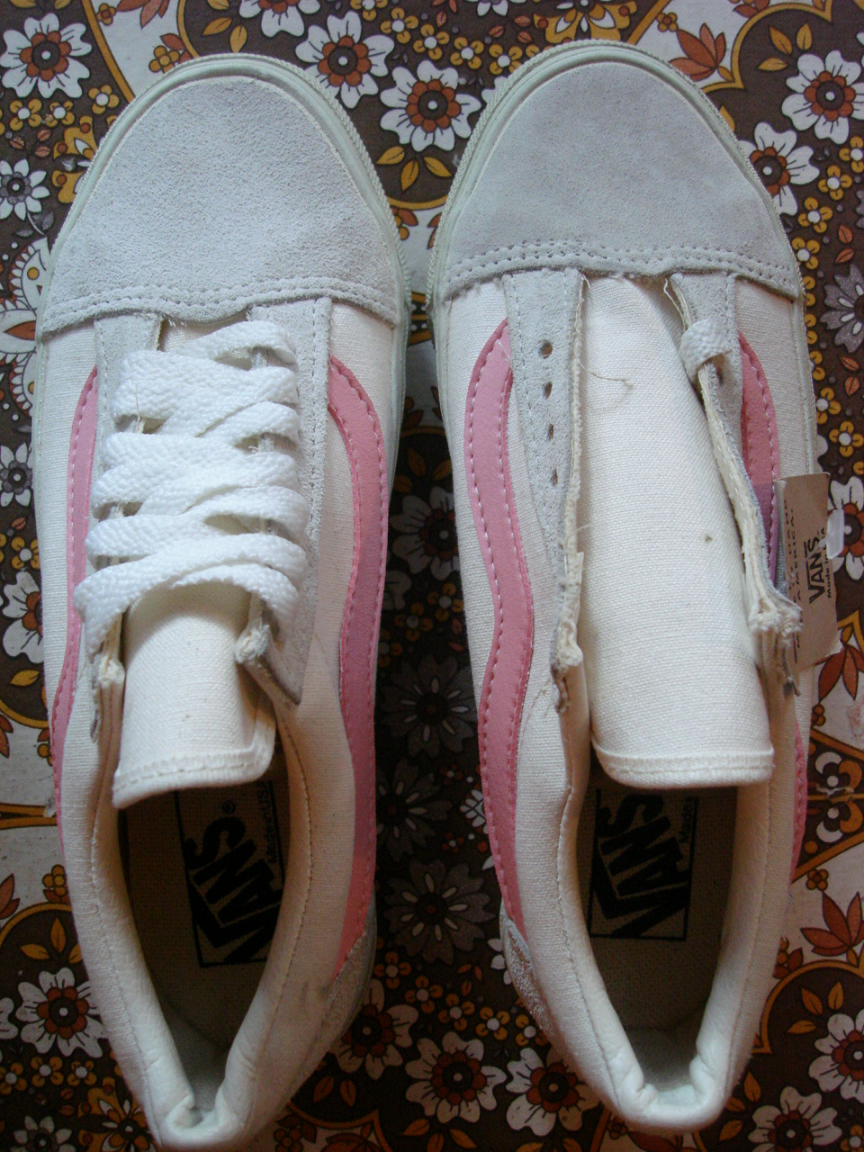 theothersideofthepillow: vintage VANS pink on white suede canvas OLD ...