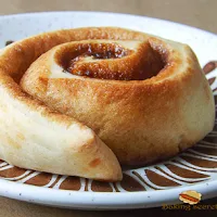 http://www.bakingsecrets.lt/2014/03/cinnamon-buns-cinamonines-bandeles.html